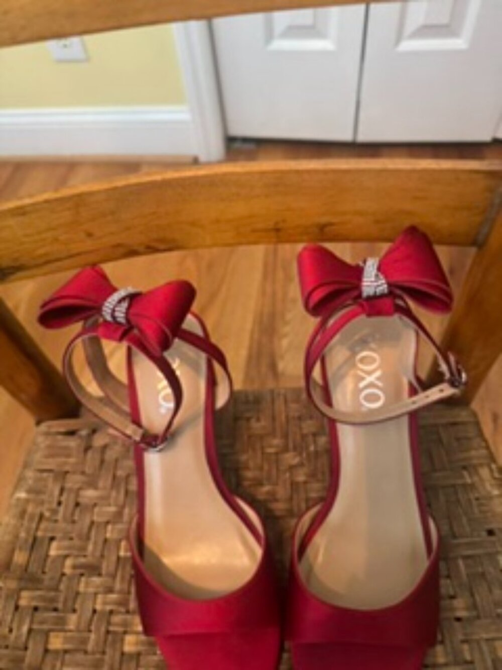 Xoxo Peyton Lipstick Red Glam Sandals Size 7.5